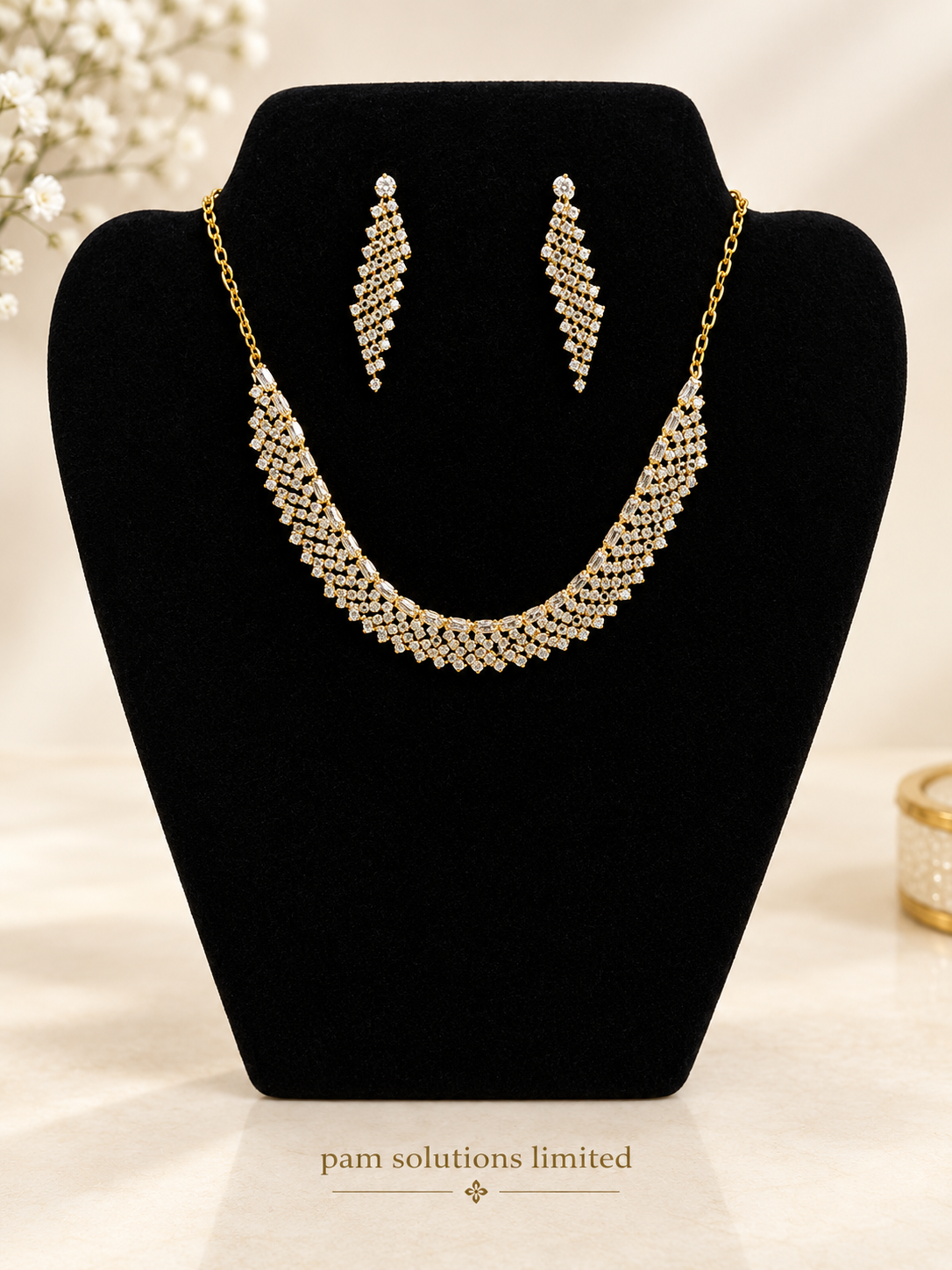 ✨ Elegant Crystal Necklace & Earrings Set